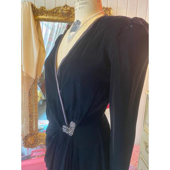 Vintage 1980s black velvet Victor Costa cocktail dress wrap draped rhinestone m - Picture 10 of 11